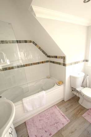 Decoy Drive, Eastbourne, BN22 9PP, Image 10