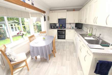 Decoy Drive, Eastbourne, BN22 9PP, Image 4