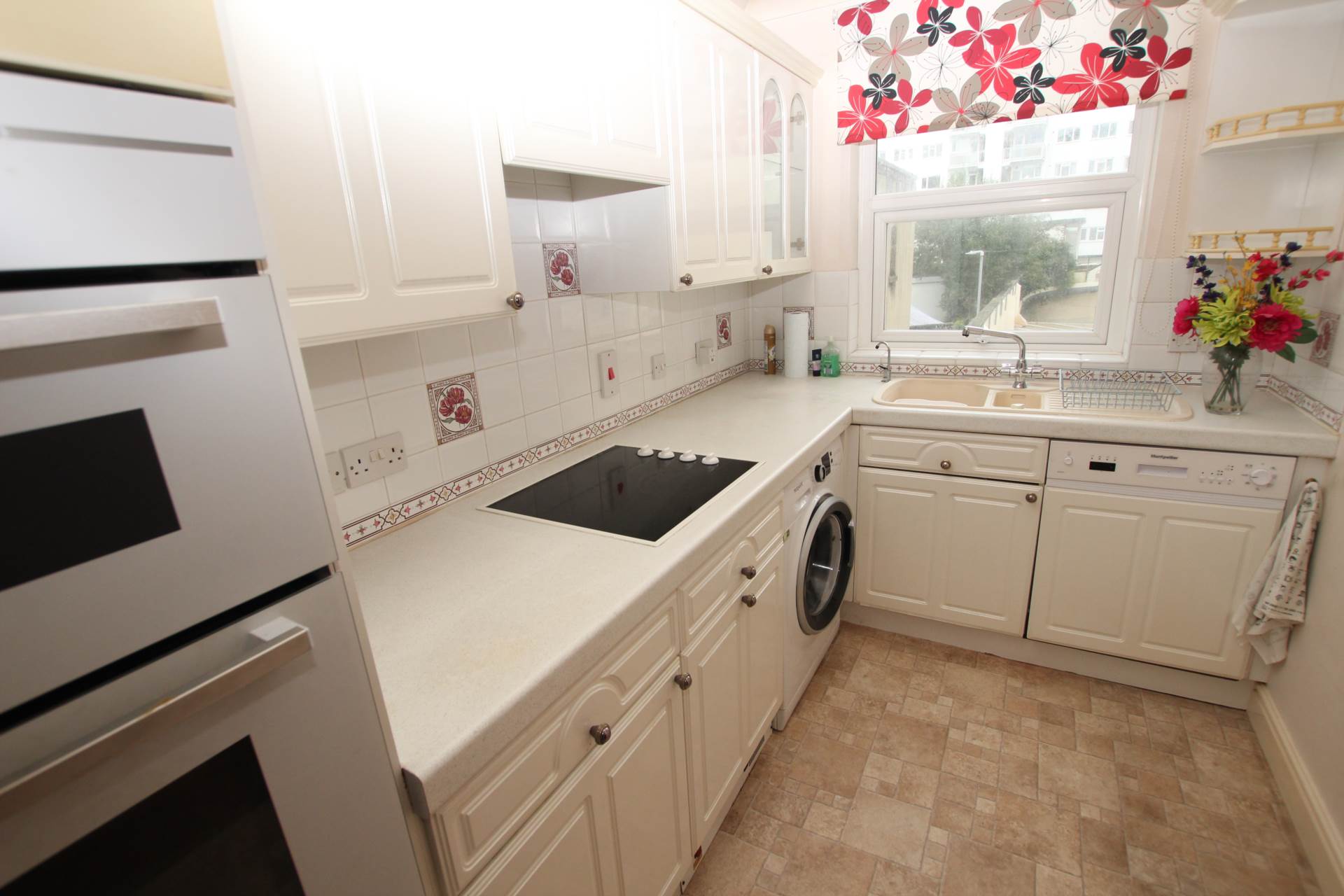 Wilmington Square, Eastbourne, BN21 4DX, Image 3