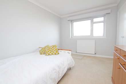 Wellcombe Crescent, Eastbourne, BN20 7XW, Image 12