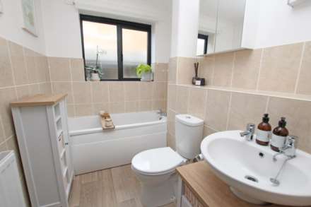 Wells Close, Eastbourne, BN20 7TX, Image 17