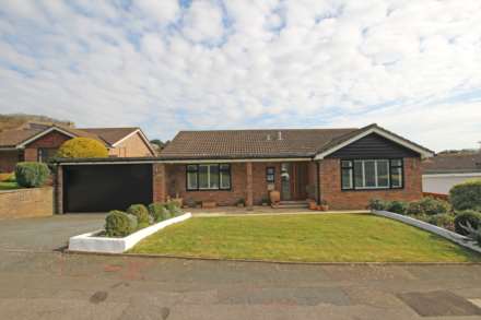 Wells Close, Eastbourne, BN20 7TX, Image 2