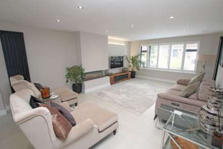 Wells Close, Eastbourne, BN20 7TX, Image 3