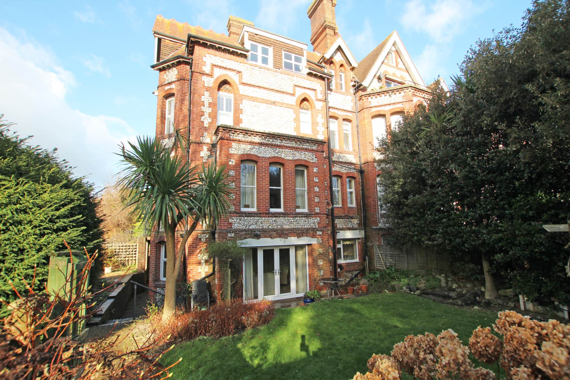 Grange Gardens, Eastbourne, BN20 7DA, Image 1