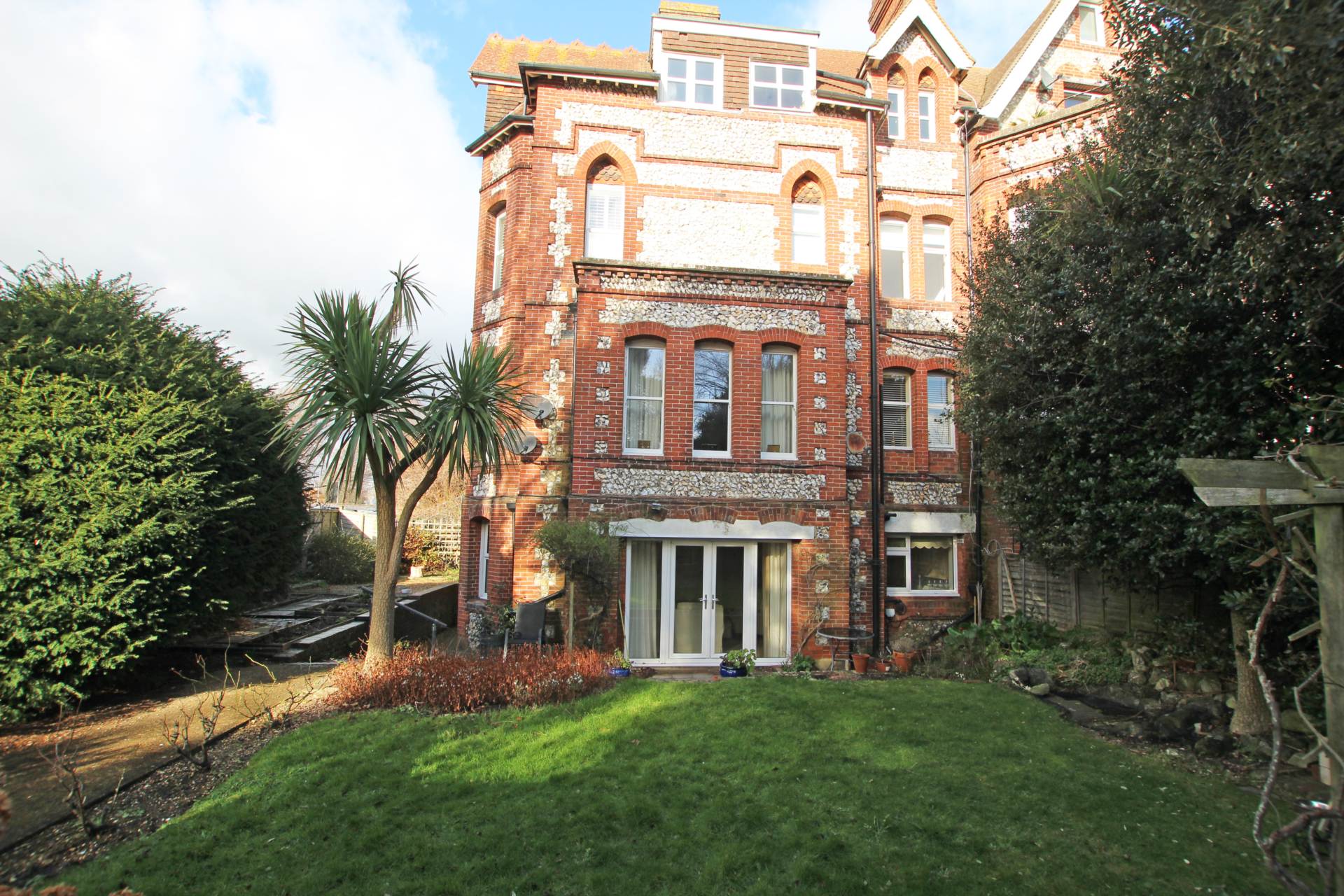 Grange Gardens, Eastbourne, BN20 7DA, Image 21