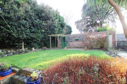 Grange Gardens, Eastbourne, BN20 7DA, Image 19