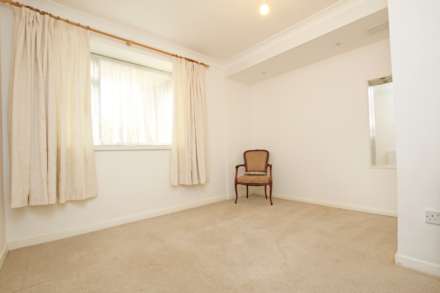 Grange Gardens, Eastbourne, BN20 7DA, Image 7