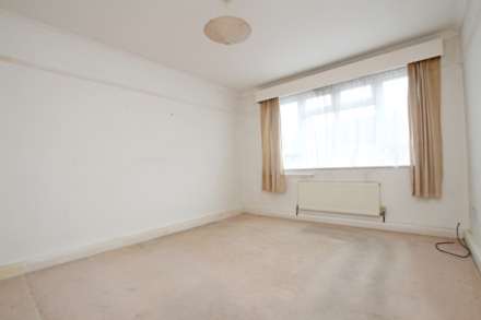 Moat Croft Road, Eastbourne, BN21 1NH, Image 5