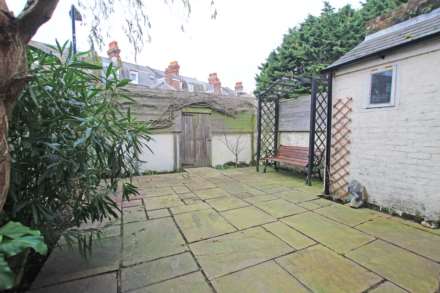 Elms Avenue, Eastbourne, BN21 3DN, Image 4