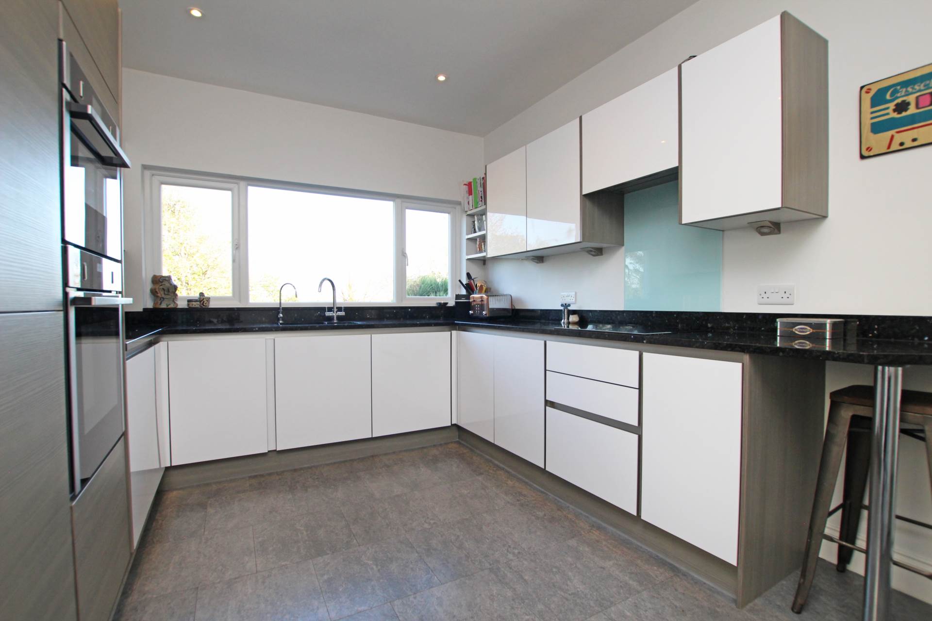 Kings Drive, Eastbourne, BN21 2PB, Image 2