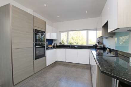 Kings Drive, Eastbourne, BN21 2PB, Image 12