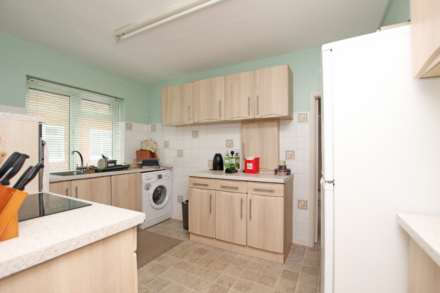Blackwater Road, Eastbourne, BN21 4JF, Image 11