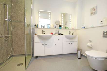 Buxton Road, Eastbourne, BN20 7LL, Image 9