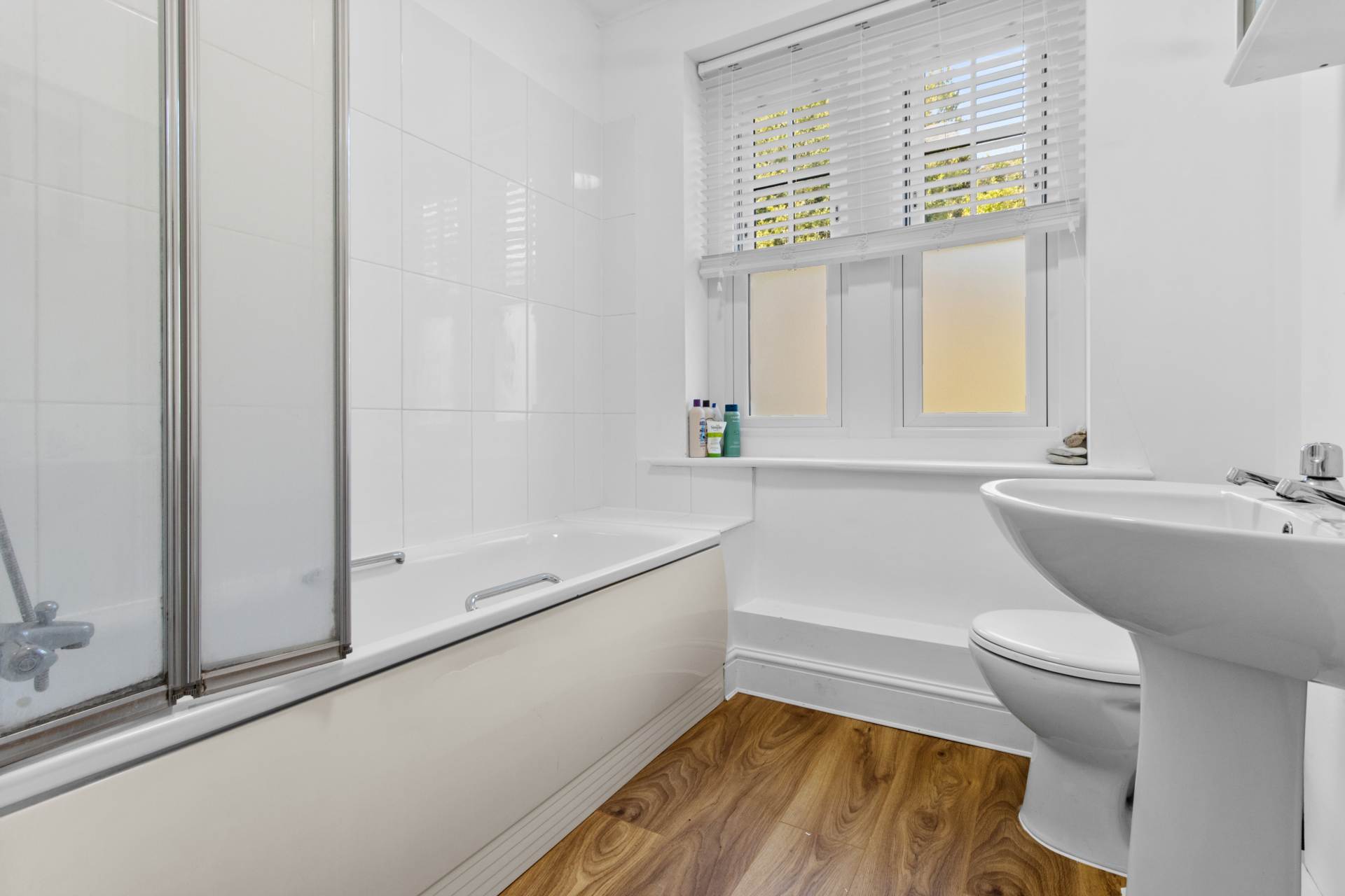 Baslow Road, Eastbourne, BN20 7UL, Image 28