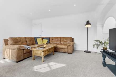 Baslow Road, Eastbourne, BN20 7UL, Image 20