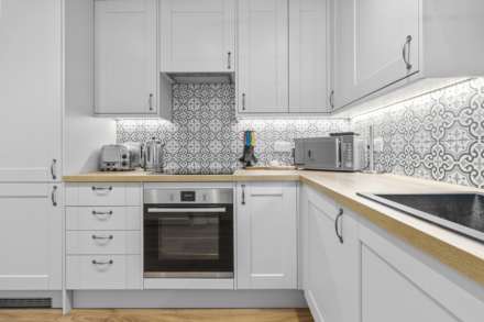 Baslow Road, Eastbourne, BN20 7UL, Image 24