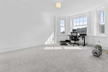 Baslow Road, Eastbourne, BN20 7UL, Image 32