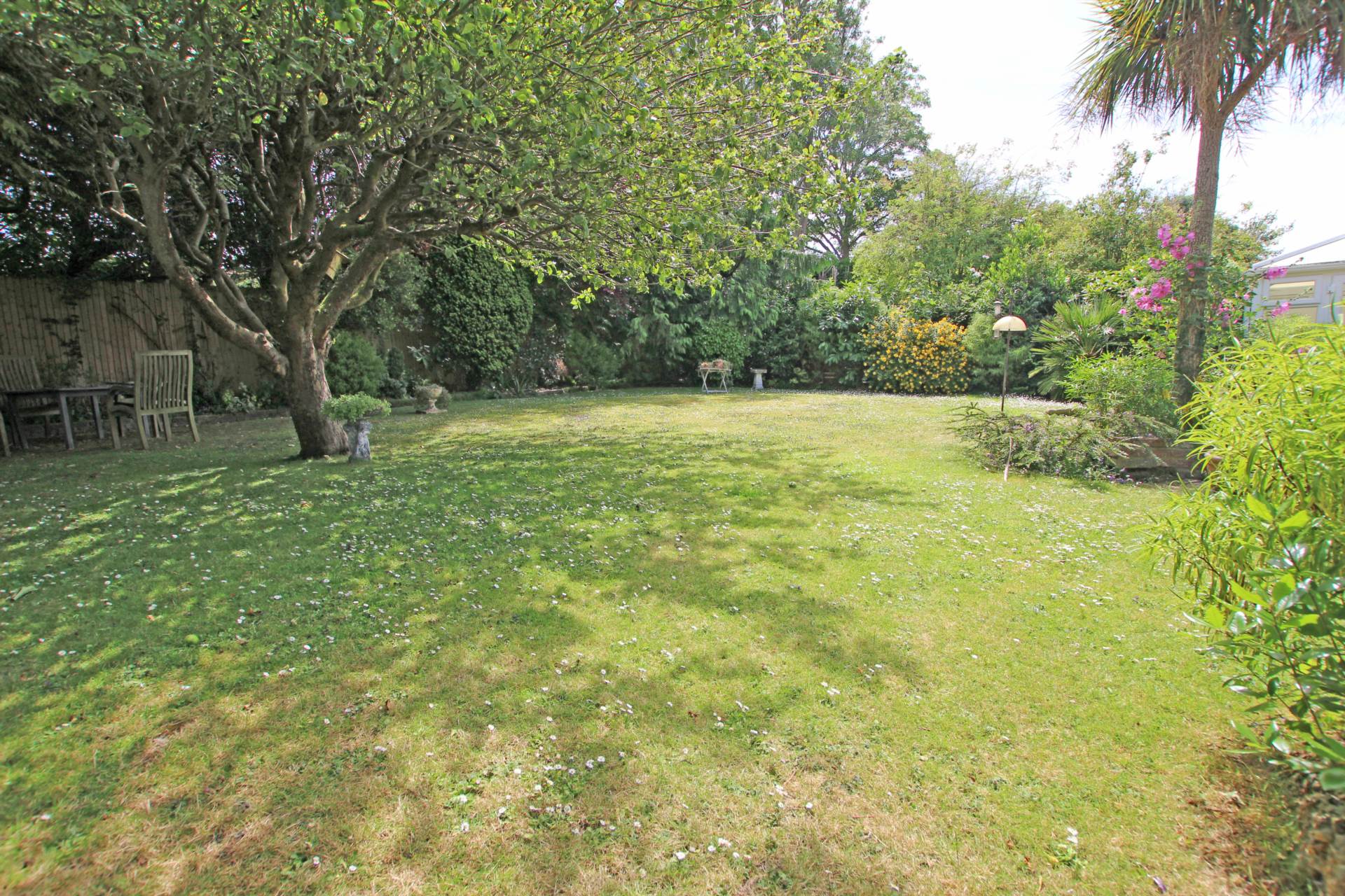 Salisbury Close, Eastbourne, BN22 0JY, Image 2