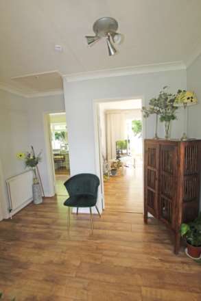 Salisbury Close, Eastbourne, BN22 0JY, Image 10