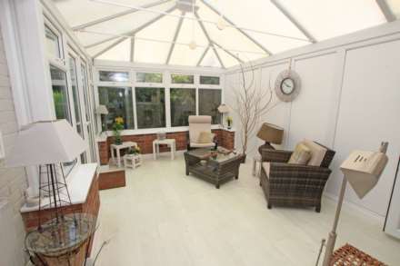 Salisbury Close, Eastbourne, BN22 0JY, Image 5