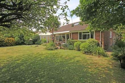 Salisbury Close, Eastbourne, BN22 0JY, Image 9