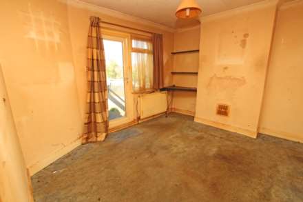 Queens Crescent, Eastbourne, BN23 6JR, Image 3