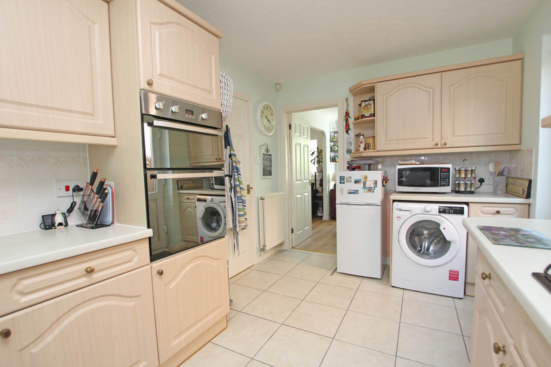 Wheelwright Close, Eastbourne, BN22 0XG, Image 14