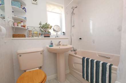 Wheelwright Close, Eastbourne, BN22 0XG, Image 19