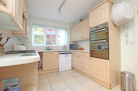 Wheelwright Close, Eastbourne, BN22 0XG, Image 3