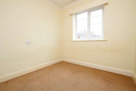 Lawns Avenue, Eastbourne, BN21 1PJ, Image 14