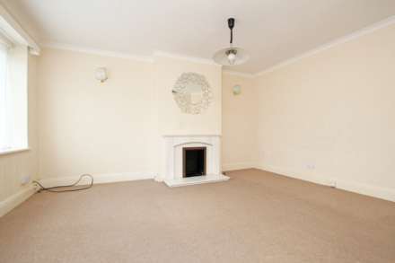 Lawns Avenue, Eastbourne, BN21 1PJ, Image 6
