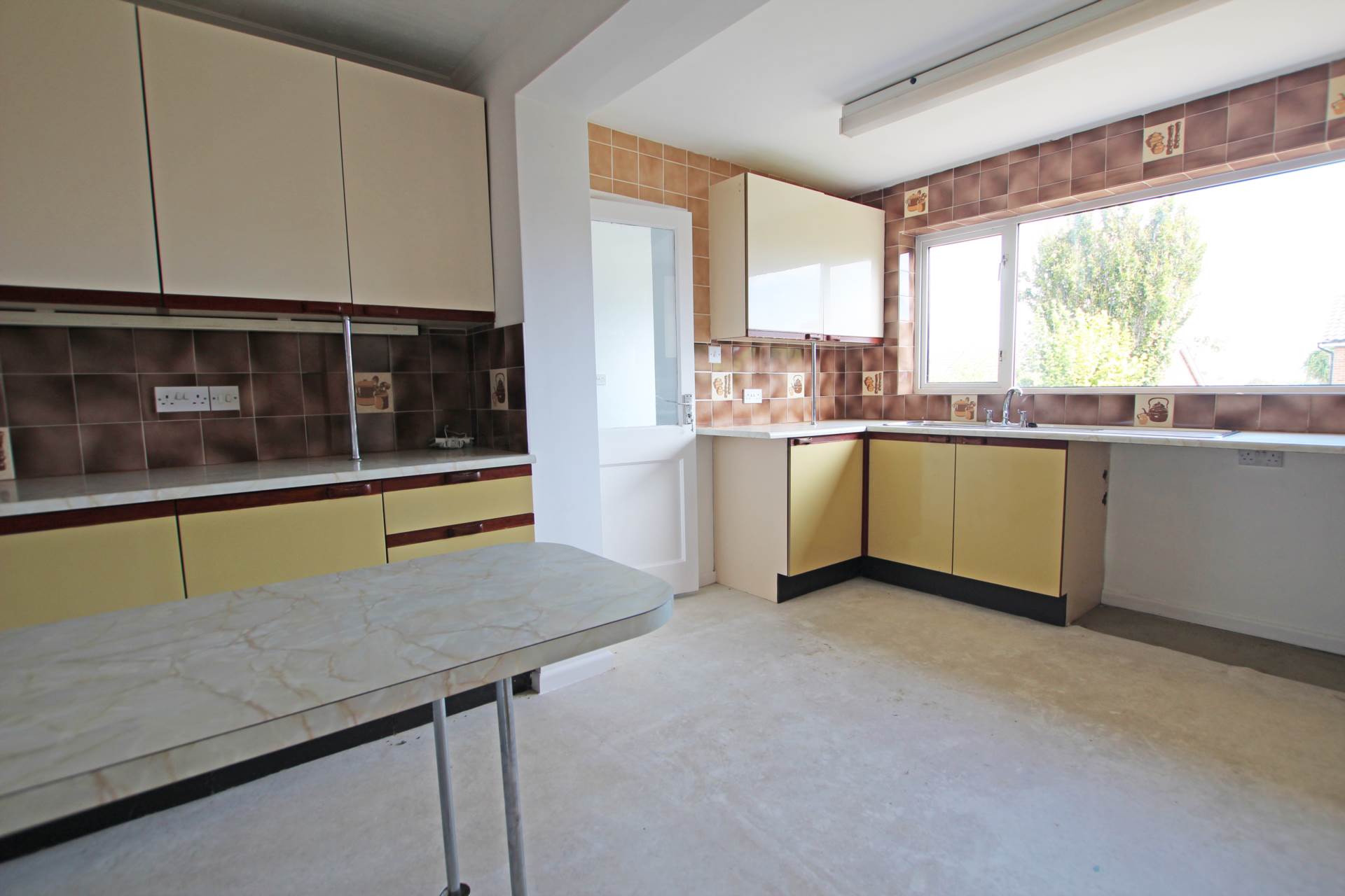 Bracken Road, Eastbourne, BN20 8SH, Image 12