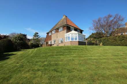 4 Bedroom Detached, Warren Close, Friston, BN20 0EN