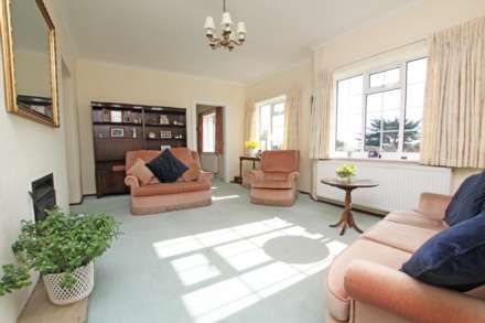 Warren Close, Friston, BN20 0EN, Image 13