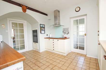 Warren Close, Friston, BN20 0EN, Image 15