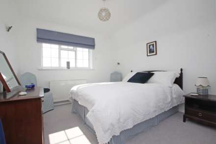Warren Close, Friston, BN20 0EN, Image 21