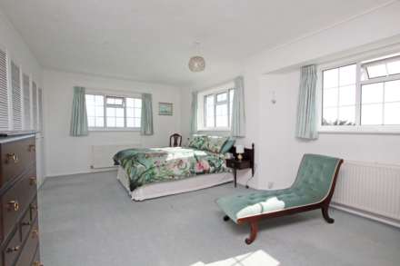 Warren Close, Friston, BN20 0EN, Image 22