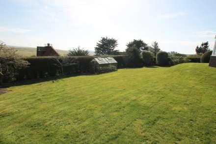 Warren Close, Friston, BN20 0EN, Image 31