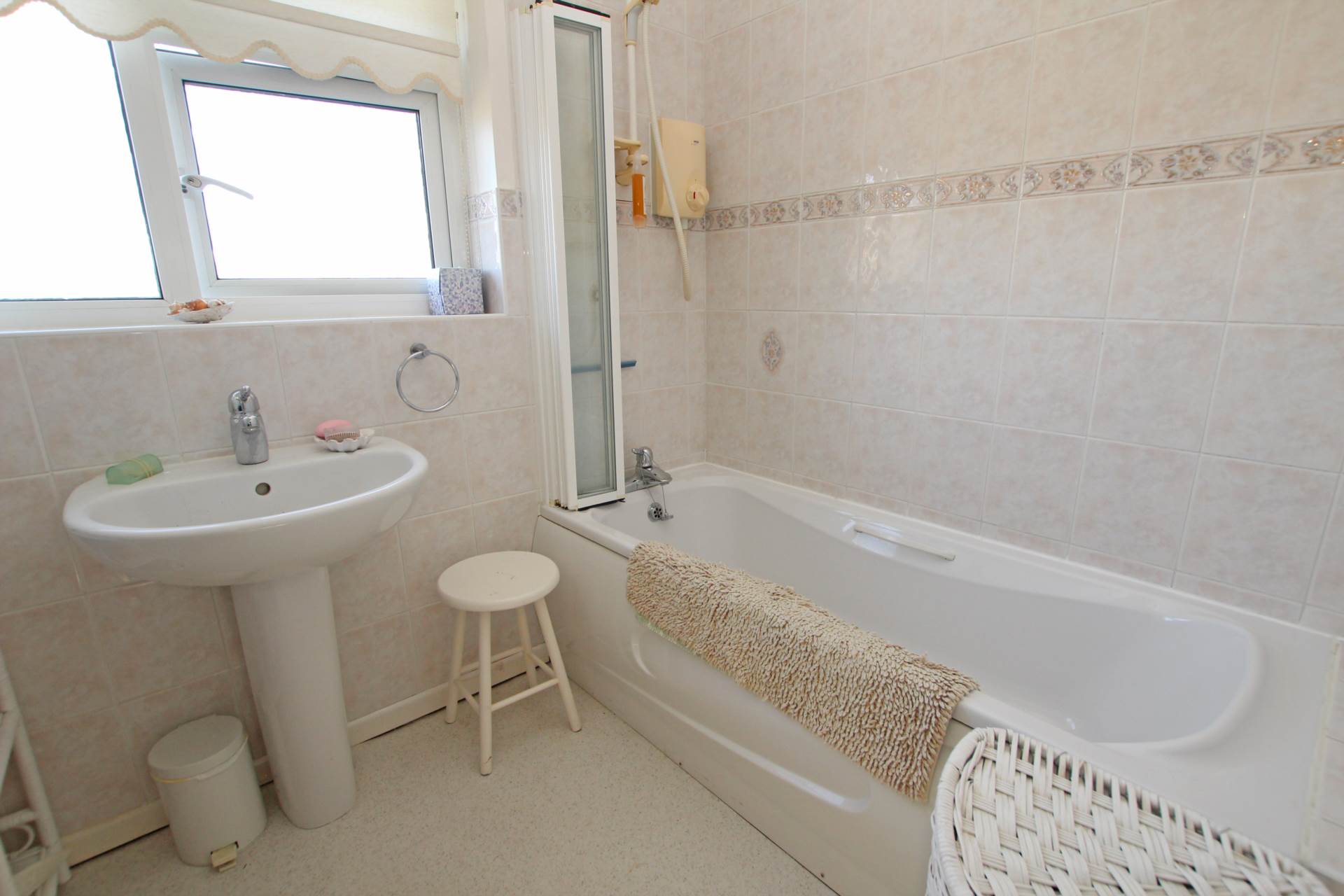 Lindsay Close, Eastbourne, BN20 8DP, Image 8