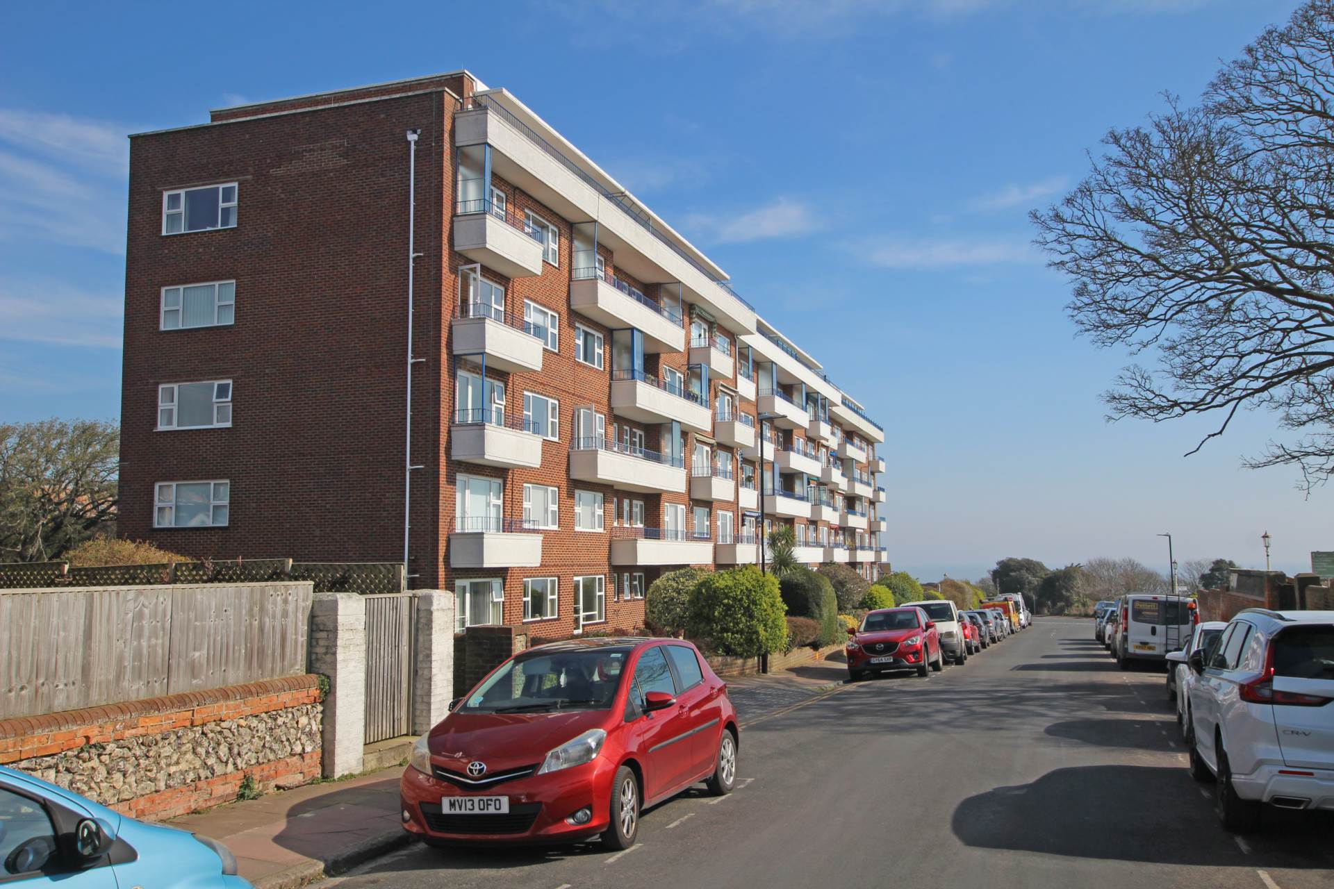 Cliff Road, Eastbourne, BN20 7XE, Image 1