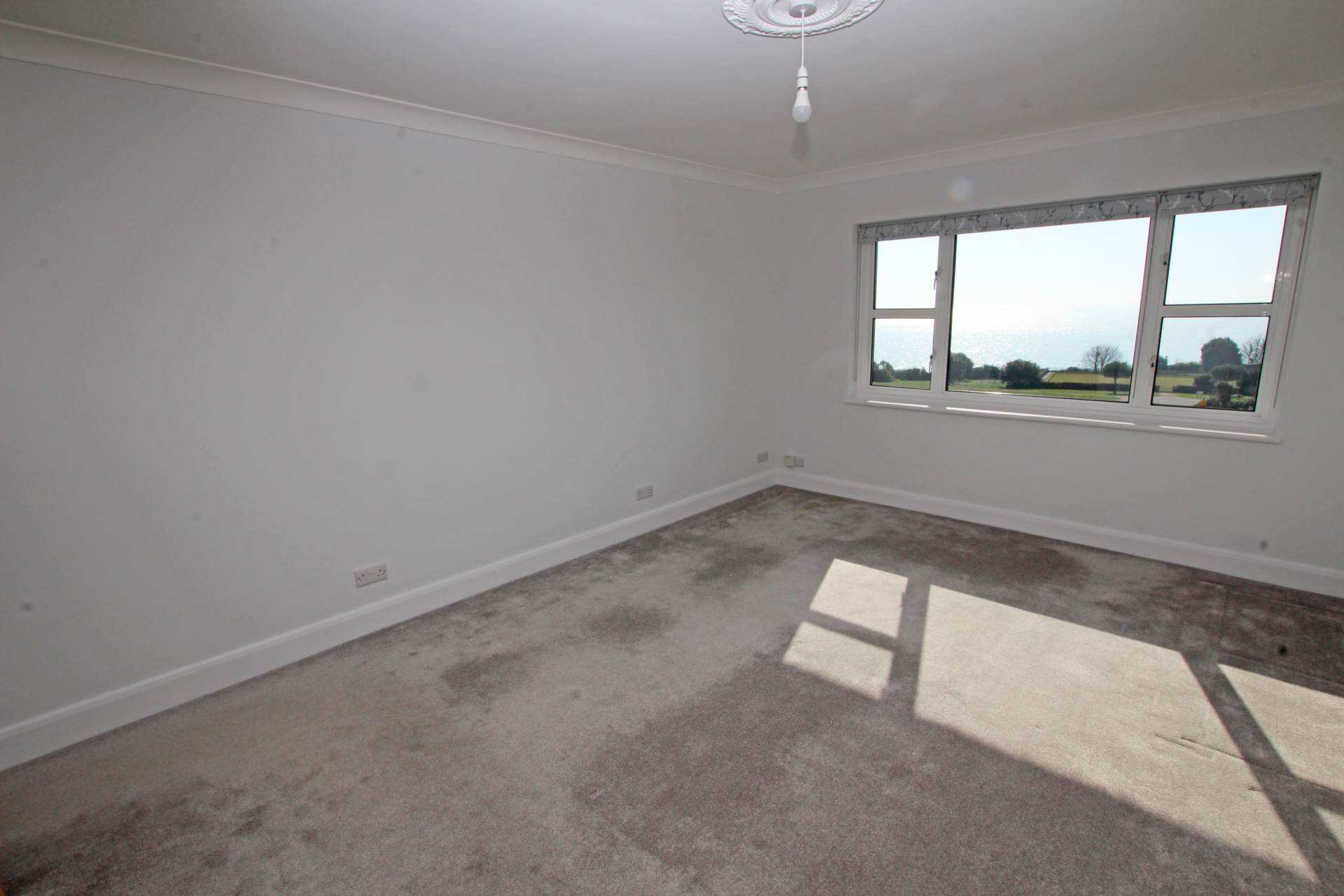 Cliff Road, Eastbourne, BN20 7XE, Image 4
