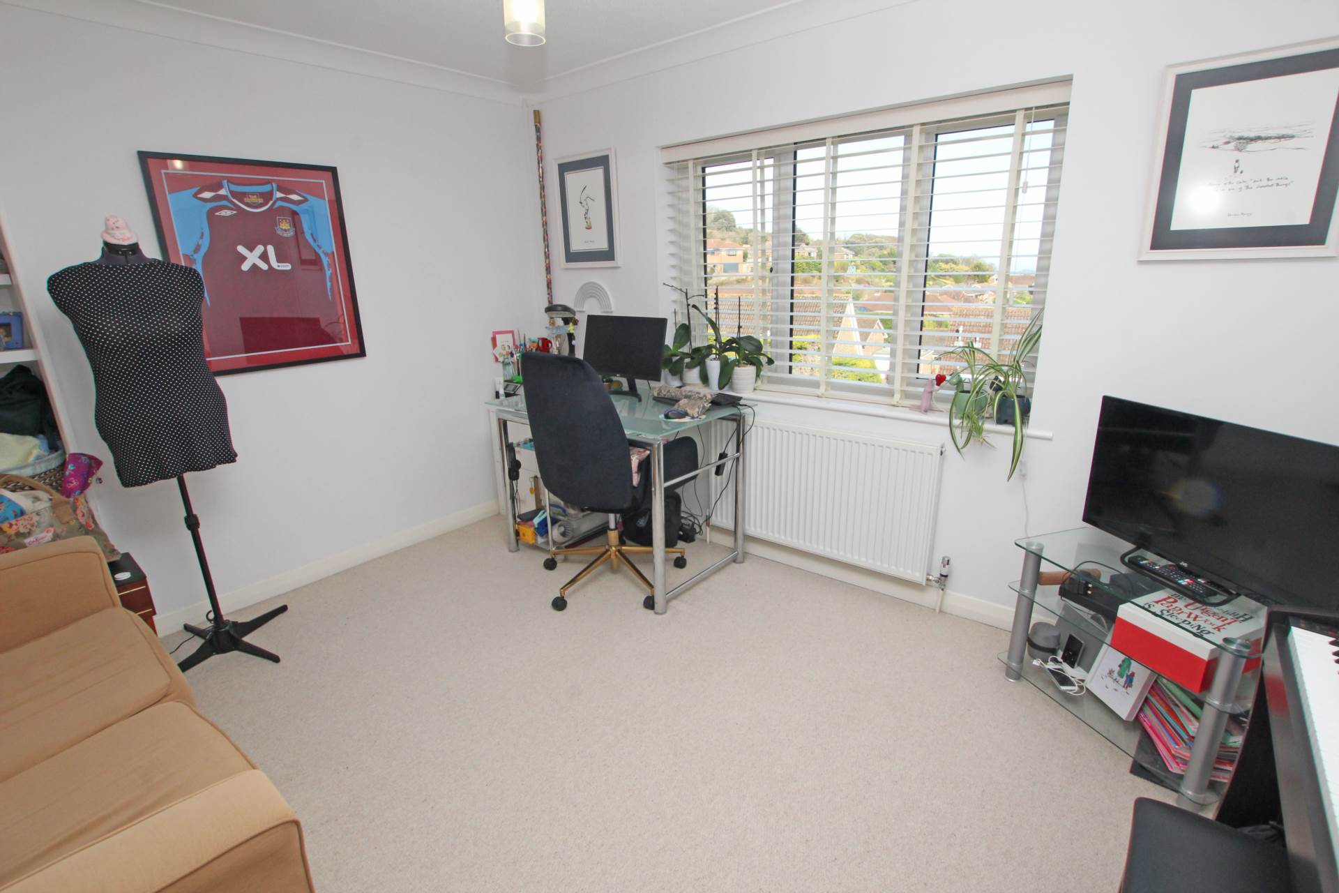 Lincoln Close, Eastbourne, BN20 7TZ, Image 16