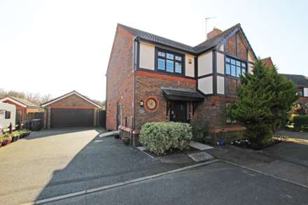 4 Bedroom Detached, Mole Close, Stone Cross, BN24 5QB
