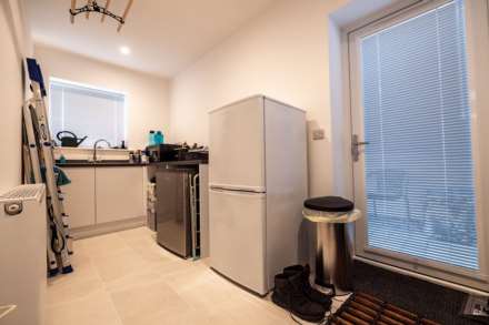 Hyde Road, Eastbourne, BN21 4SX, Image 12