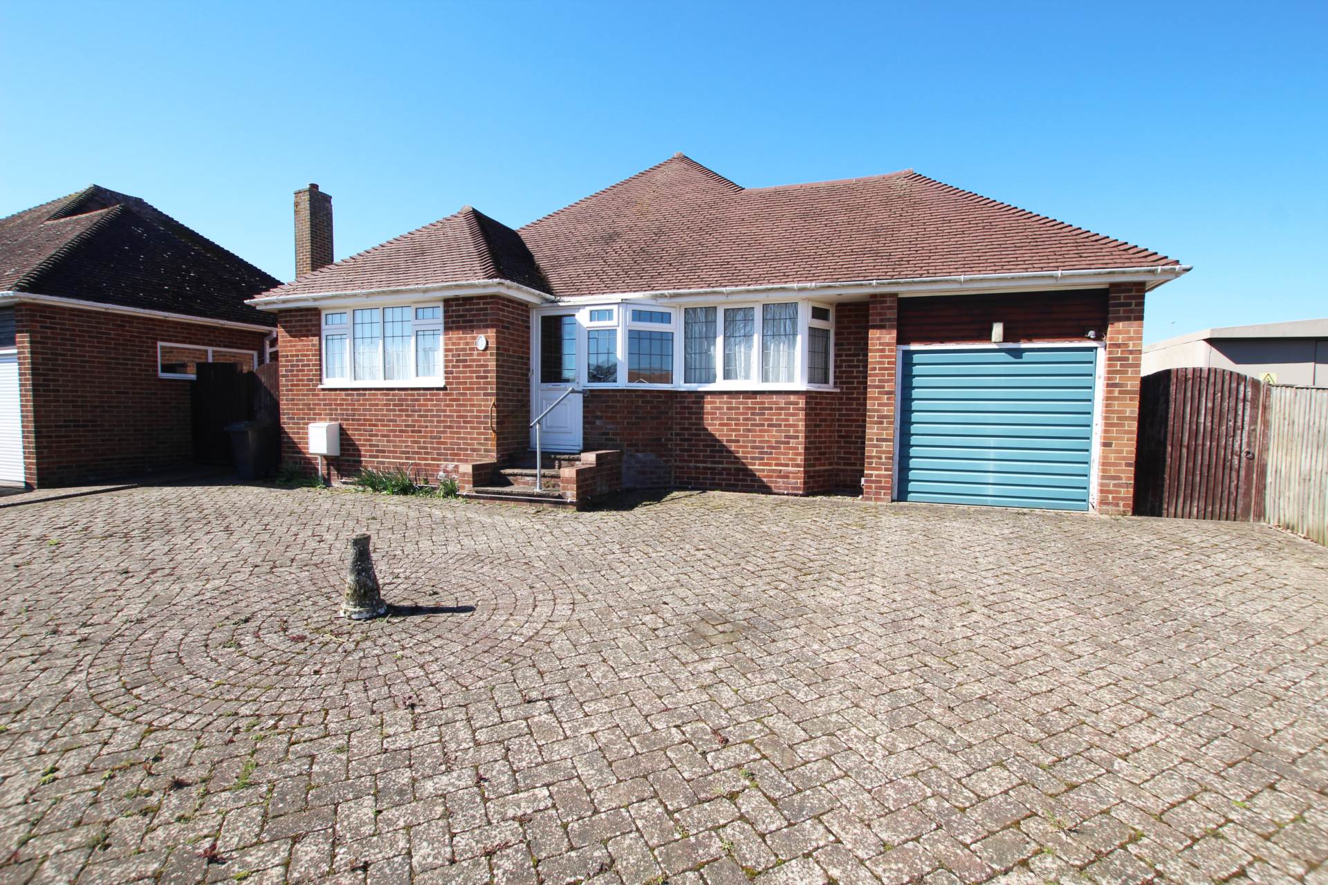Chatfield Crescent, Eastbourne, BN22 0EZ, Image 1