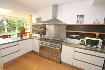 Holywell Close, Eastbourne, BN20 7RX, Image 17