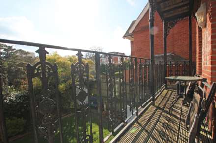Carlisle Road, Eastbourne, BN20 7BS, Image 9