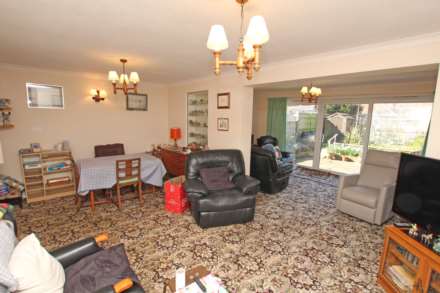 Aylesbury Avenue, Eastbourne, BN23 6AD, Image 2