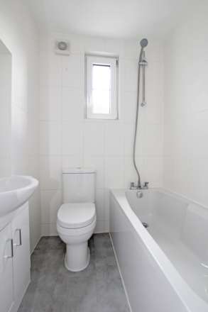 Cambridge Road, Eastbourne, BN22 7BT, Image 10