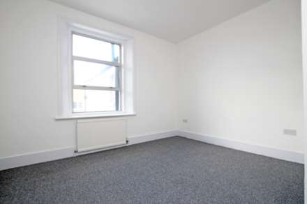 Cambridge Road, Eastbourne, BN22 7BT, Image 11